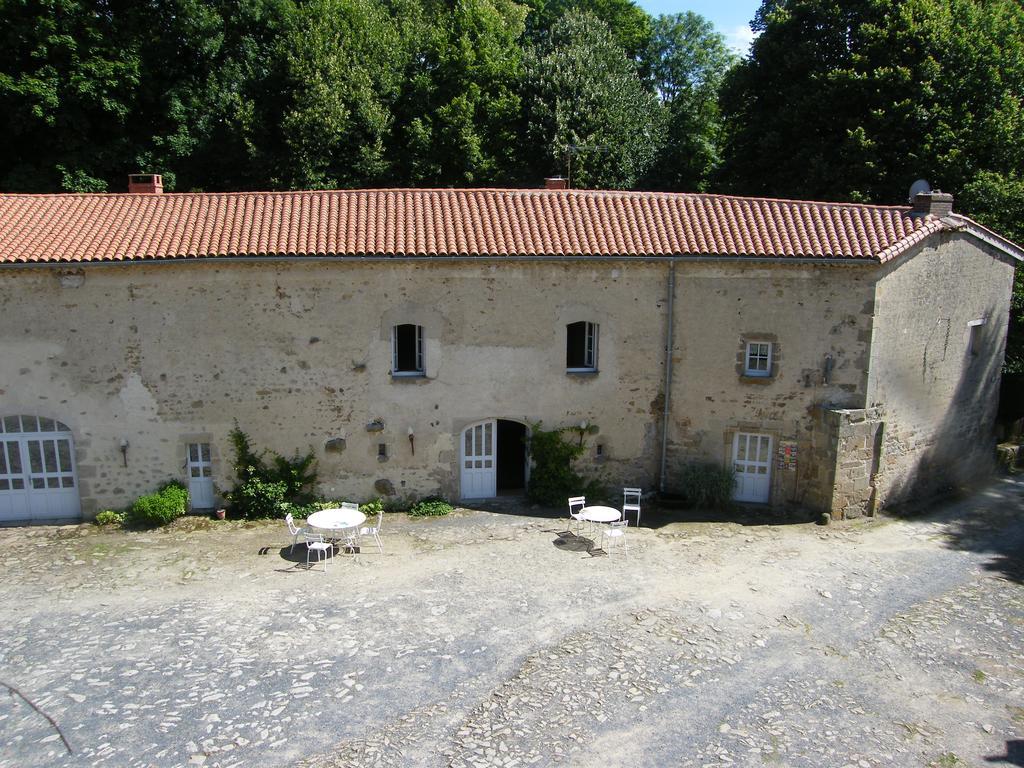 La Loge du Château Saint-Dier-dʼAuvergne Extérieur photo